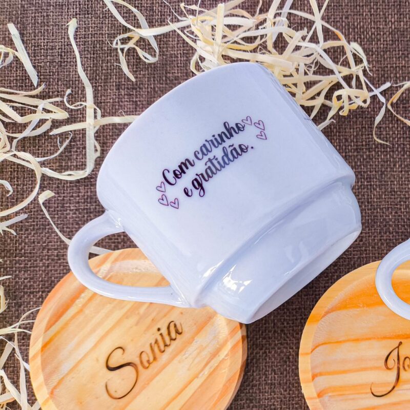 xícara de cerâmica personalizada 180ml com acabamento de qualidade