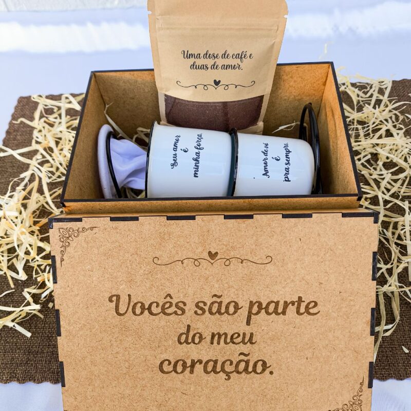 kit cantinho do café com xícaras retrô e caixa MDF personalizada