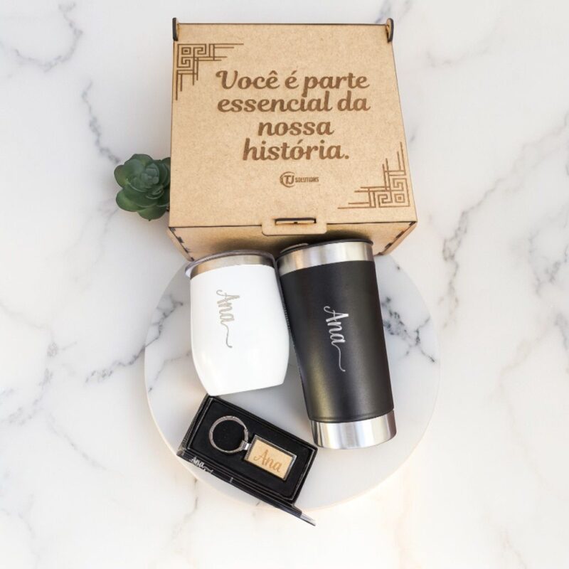 kit brinde empresarial com copos gravados a laser e caixa MDF personalizada